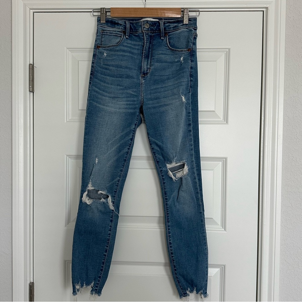 Abercrombie & Fitch High Rise Super Skinny Ankle Jeans